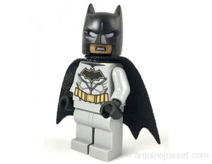 LEGO 76111 Super Heroes Figurine Batman avec sac