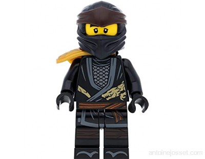 LEGO Ninjago Figurine Cole Legacy avec armure d\'épaule et armes.